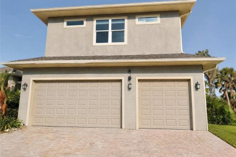 House in Venice, Florida 5 bedrooms, 270.72 sq.m. № 2208124 - photo 2