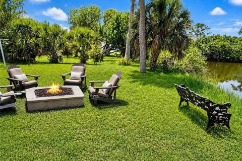 House in Venice, Florida 5 bedrooms, 270.72 sq.m. № 2208124 - photo 15