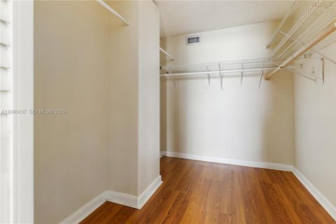 Copropriété à louer à Oakland Park, Floride: 2 chambres, 85.47 m2 № 2056794 - photo 12