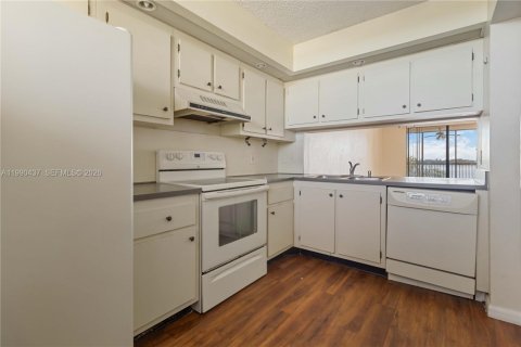Copropriété à louer à Oakland Park, Floride: 2 chambres, 85.47 m2 № 2056794 - photo 8