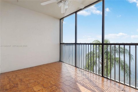 Copropriété à louer à Oakland Park, Floride: 2 chambres, 85.47 m2 № 2056794 - photo 16