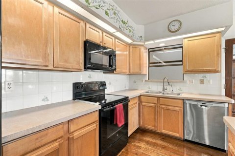 Casa en venta en Punta Gorda, Florida, 6 dormitorios, 247.49 m2 № 2385823 - foto 9