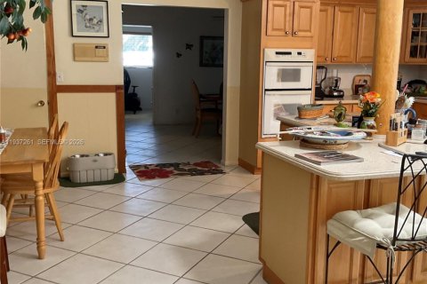 Villa ou maison à vendre à Fort Lauderdale, Floride: 3 chambres, 213.49 m2 № 1995774 - photo 13