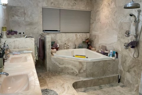 Villa ou maison à vendre à Fort Lauderdale, Floride: 3 chambres, 213.49 m2 № 1995774 - photo 18