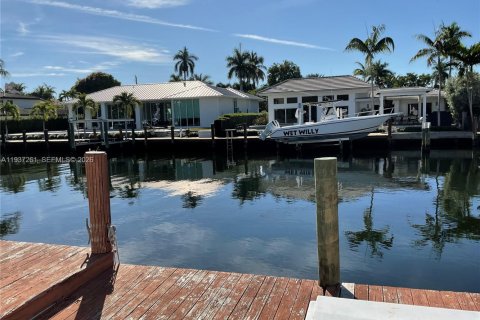 Villa ou maison à Fort Lauderdale, Floride 3 chambres, 213.49 m2 № 1995774