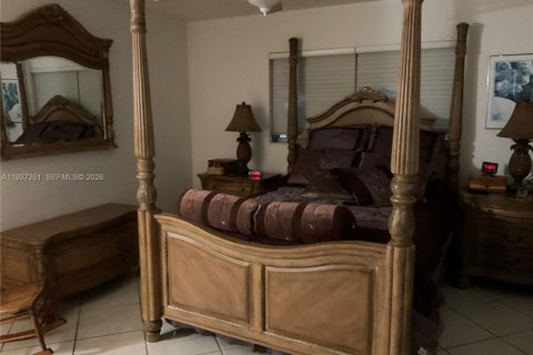 Villa ou maison à vendre à Fort Lauderdale, Floride: 3 chambres, 213.49 m2 № 1995774 - photo 17