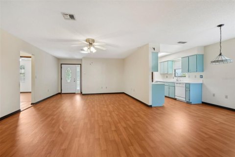 Casa en venta en Leesburg, Florida, 2 dormitorios, 127.65 m2 № 1640642 - foto 9