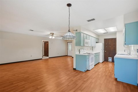 Casa en venta en Leesburg, Florida, 2 dormitorios, 127.65 m2 № 1640642 - foto 12