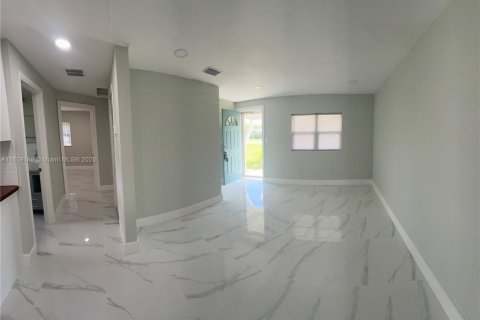 Casa en venta en Englewood, Florida, 2 dormitorios, 98.85 m2 № 1889676 - foto 20