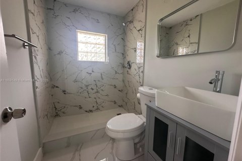 Casa en venta en Englewood, Florida, 2 dormitorios, 98.85 m2 № 1889676 - foto 16