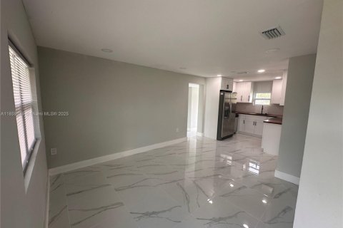 Casa en venta en Englewood, Florida, 2 dormitorios, 98.85 m2 № 1889676 - foto 6