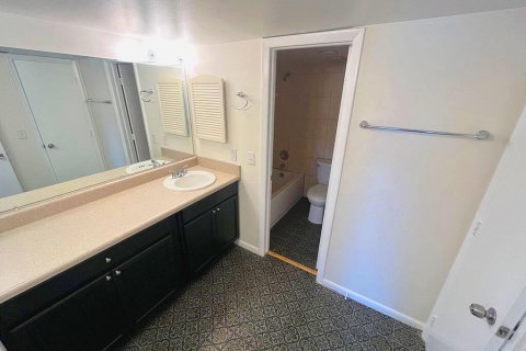 Copropriété à louer à West Palm Beach, Floride: 2 chambres, 99.22 m2 № 2191385 - photo 8