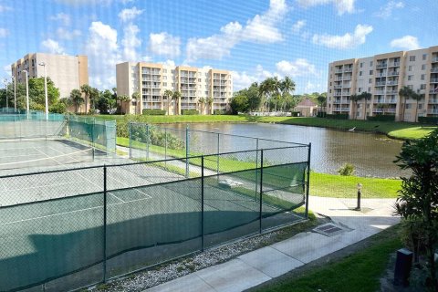 Copropriété à louer à West Palm Beach, Floride: 2 chambres, 99.22 m2 № 2191385 - photo 11