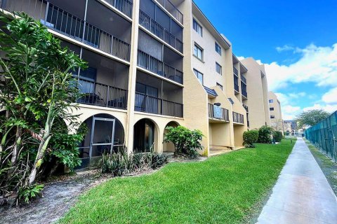 Copropriété à louer à West Palm Beach, Floride: 2 chambres, 99.22 m2 № 2191385 - photo 12