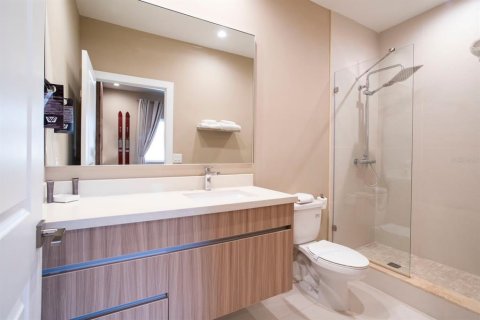 Touwnhouse à vendre à Kissimmee, Floride: 4 chambres, 218.88 m2 № 1302841 - photo 15