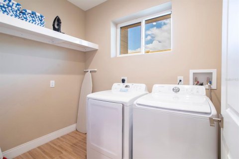 Touwnhouse à vendre à Kissimmee, Floride: 4 chambres, 218.88 m2 № 1302841 - photo 28