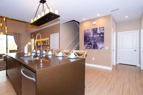 Touwnhouse à vendre à Kissimmee, Floride: 4 chambres, 218.88 m2 № 1302841 - photo 18