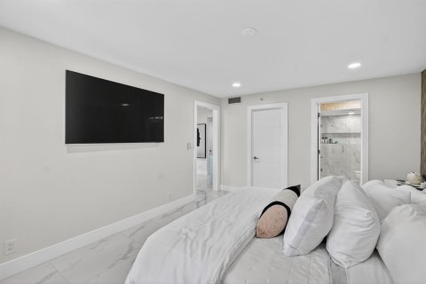 Купить кондоминиум в Бока-Ратон, Флорида 6 комнат, 116.59м2, № 2083868 - фото 19
