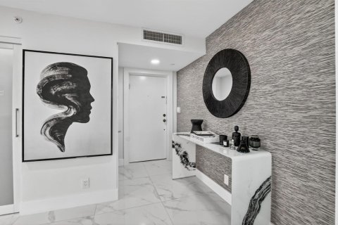 Купить кондоминиум в Бока-Ратон, Флорида 6 комнат, 116.59м2, № 2083868 - фото 3