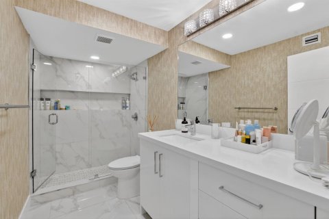 Купить кондоминиум в Бока-Ратон, Флорида 6 комнат, 116.59м2, № 2083868 - фото 22