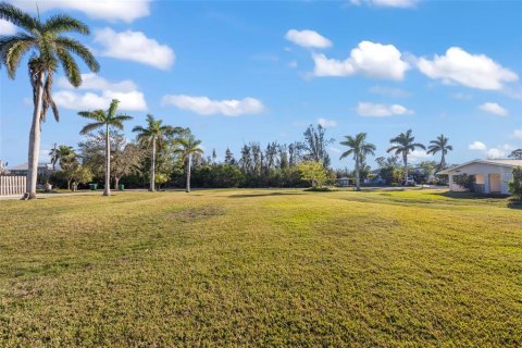 Terreno en venta en Punta Gorda, Florida № 1567786 - foto 2
