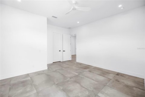 Casa en alquiler en Sarasota, Florida, 6 dormitorios, 341.6 m2 № 1917053 - foto 27