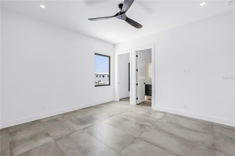 Casa en alquiler en Sarasota, Florida, 6 dormitorios, 341.6 m2 № 1917053 - foto 28