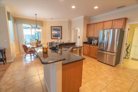 House in Auburndale, Florida 3 bedrooms, 205.5 sq.m. № 1857813 - photo 8