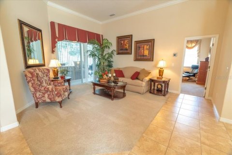 House in Auburndale, Florida 3 bedrooms, 205.5 sq.m. № 1857813 - photo 2