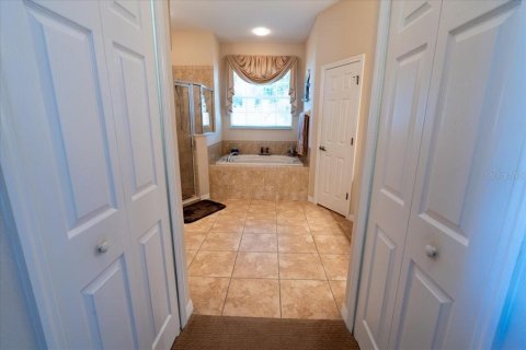 House in Auburndale, Florida 3 bedrooms, 205.5 sq.m. № 1857813 - photo 19