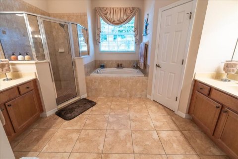 House in Auburndale, Florida 3 bedrooms, 205.5 sq.m. № 1857813 - photo 20