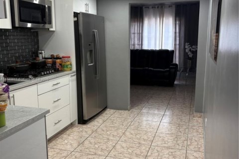 Купить виллу или дом в Хайалиа, Флорида 5 спален, 126.44м2, № 1939778 - фото 13