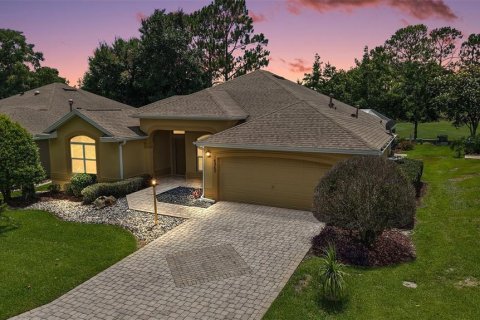 House in The Villages, Florida 3 bedrooms, 188.03 sq.m. № 1784746 - photo 1