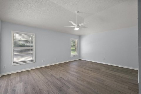 House in The Villages, Florida 3 bedrooms, 188.03 sq.m. № 1784746 - photo 10