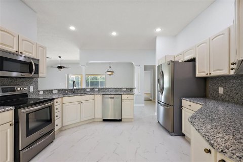 House in The Villages, Florida 3 bedrooms, 188.03 sq.m. № 1784746 - photo 26