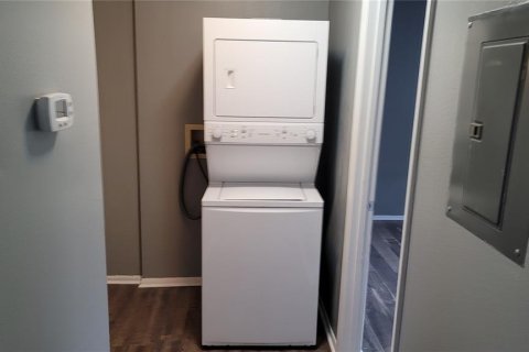 Condominio en venta en New Port Richey, Florida, 2 dormitorios, 93.65 m2 № 1733391 - foto 10