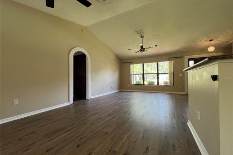 House in Port Orange, Florida 3 bedrooms, 152.08 sq.m. № 1820765 - photo 10