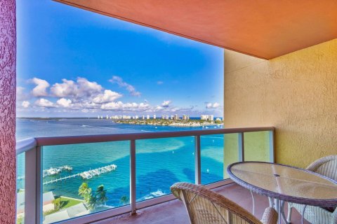 Condo in Riviera Beach, Florida, 2 bedrooms  № 2081786