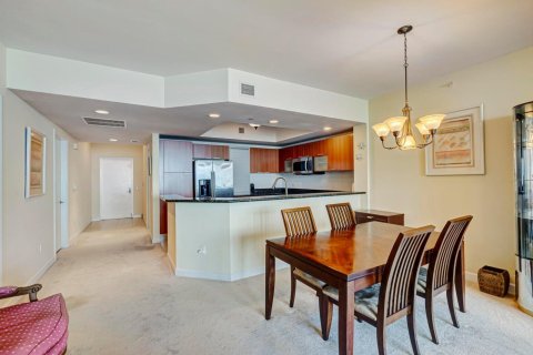 Condo in Riviera Beach, Florida, 2 bedrooms № 2081786 - photo 18