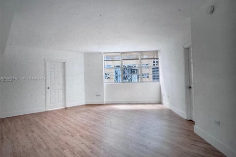 Condo à Miami, Floride, 2 chambres  № 2048202