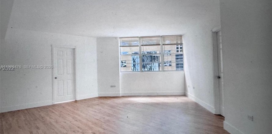 Condo à Miami, Floride, 2 chambres  № 2048202