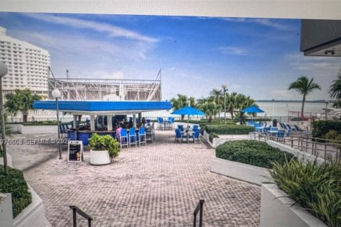 Copropriété à louer à Miami, Floride: 2 chambres № 2048202 - photo 14