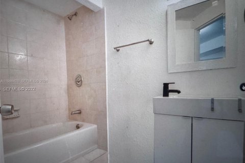 Copropriété à louer à Miami, Floride: 2 chambres № 2048202 - photo 10