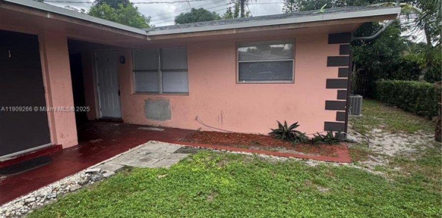 Villa ou maison à Lauderhill, Floride 2 chambres, 78.97 m2 № 1965538