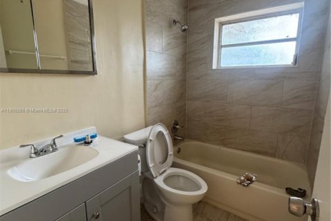 Villa ou maison à louer à Lauderhill, Floride: 2 chambres, 78.97 m2 № 1965538 - photo 7
