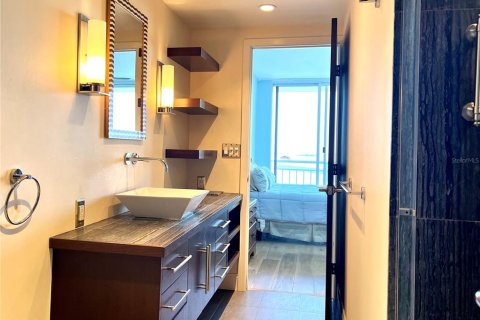 Купить кондоминиум в Клируотер, Флорида 8 комнат, 117.89м2, № 2208228 - фото 20