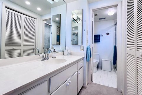 Купить кондоминиум в Клируотер, Флорида 8 комнат, 117.89м2, № 2208228 - фото 23
