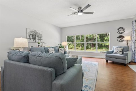 Villa ou maison à vendre à Palm Harbor, Floride: 2 chambres, 138.05 m2 № 2399299 - photo 5