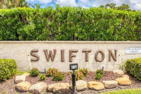 Condo in Sarasota, Florida, 1 bedroom  № 1910049 - photo 2