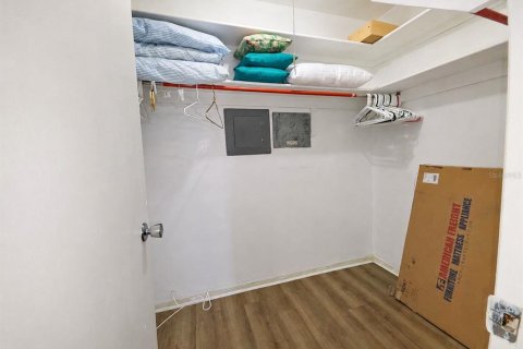 Copropriété à louer à Seminole, Floride: 2 chambres, 81.2 m2 № 2329827 - photo 12
